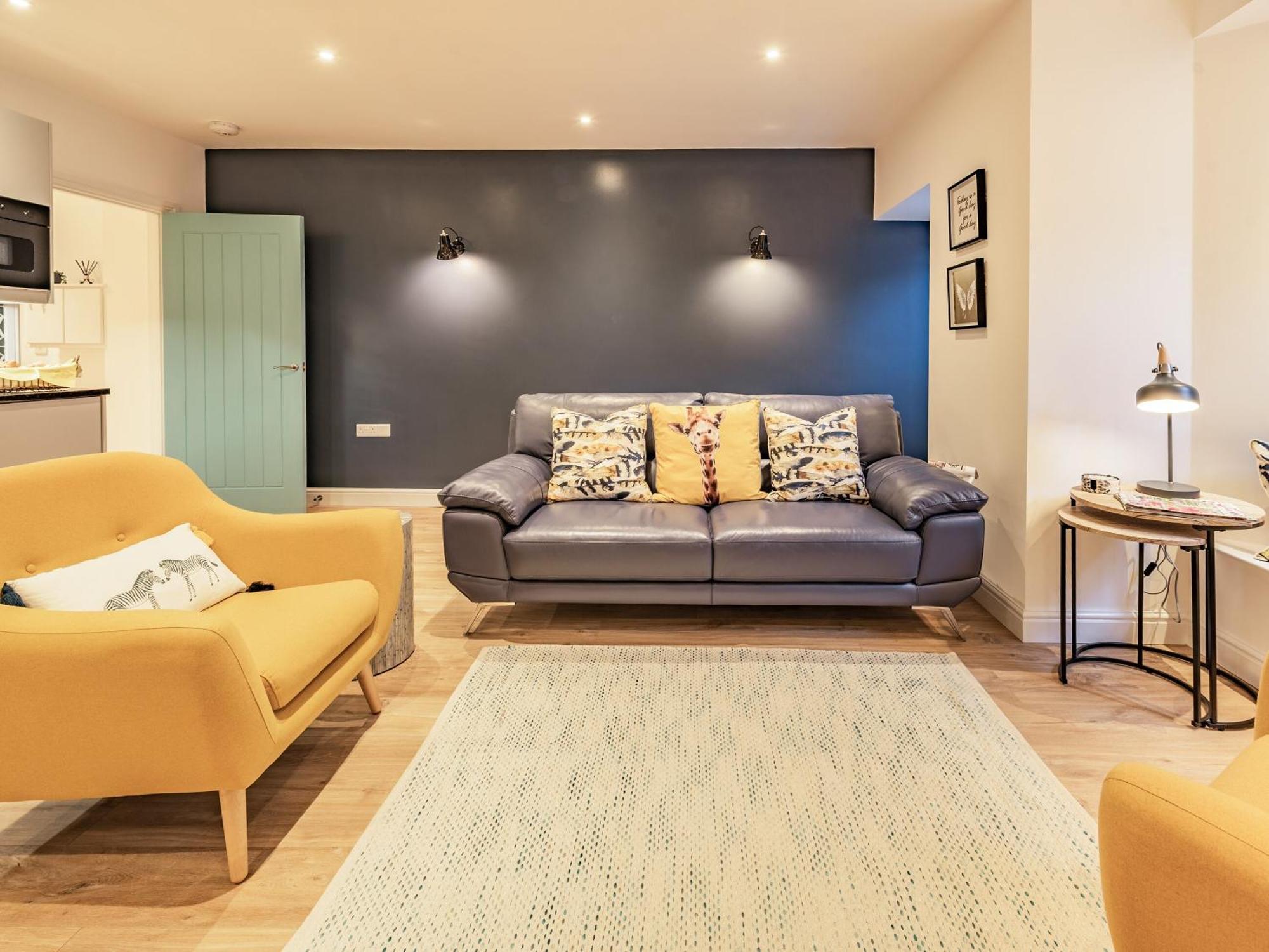 Ocean Waves Villa Tenby Exterior photo